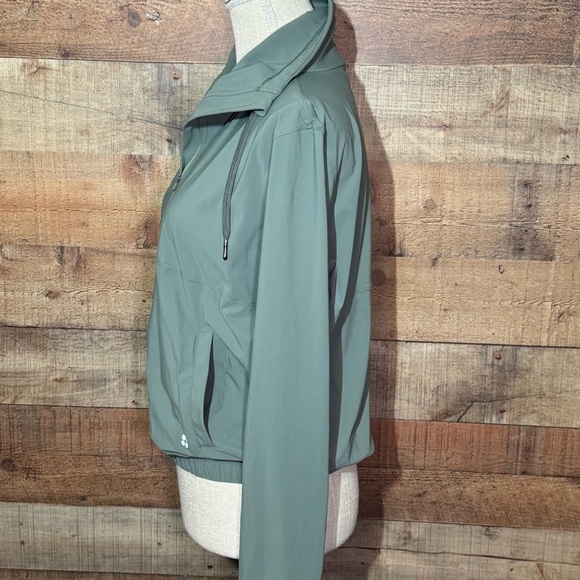 Sweaty Betty Green Explorer Zip Jacket size XS - Picture 3 of 12